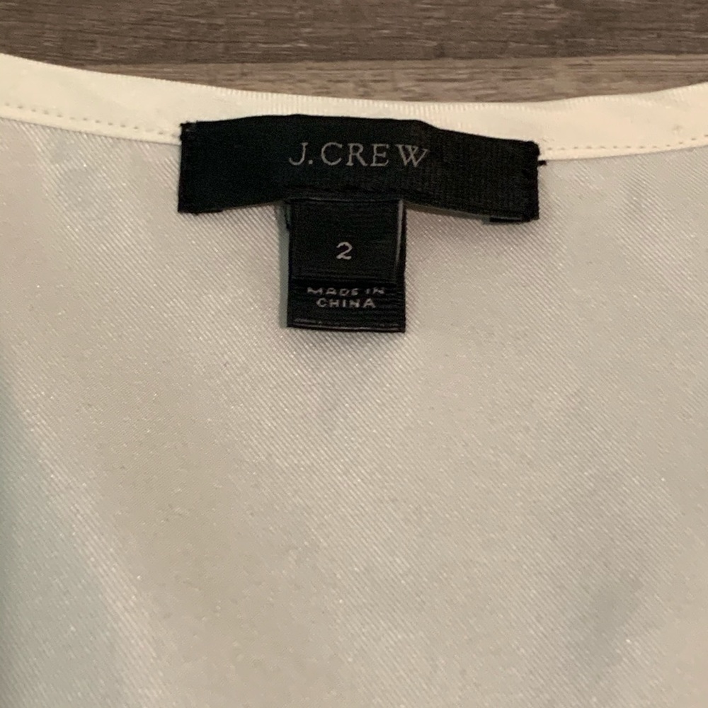 J Crew Womens Size 2 Sleveless Silk Blouse - Picture 2 of 4